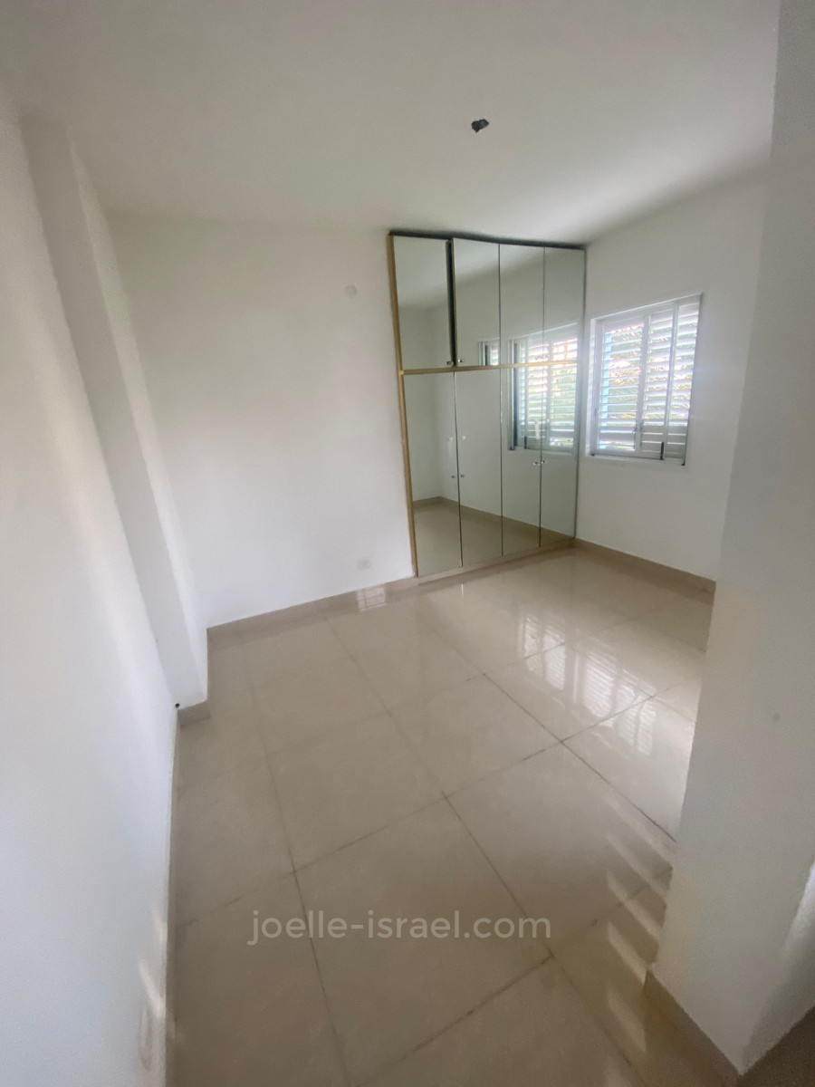 Apartamento 3 cômodos  Netanya Centro da cidade 316-IBL-1705