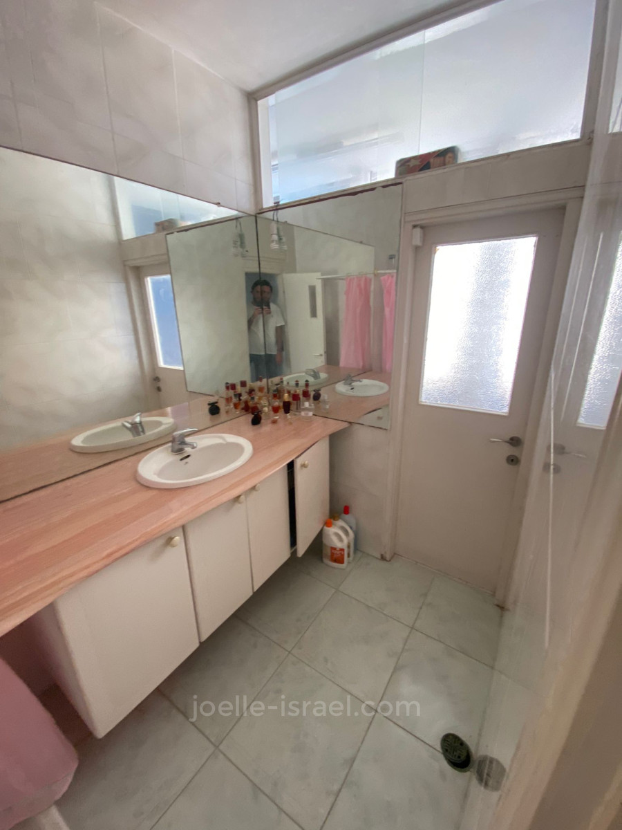 Apartamento 3 cômodos  Netanya Kikar 316-IBL-1711