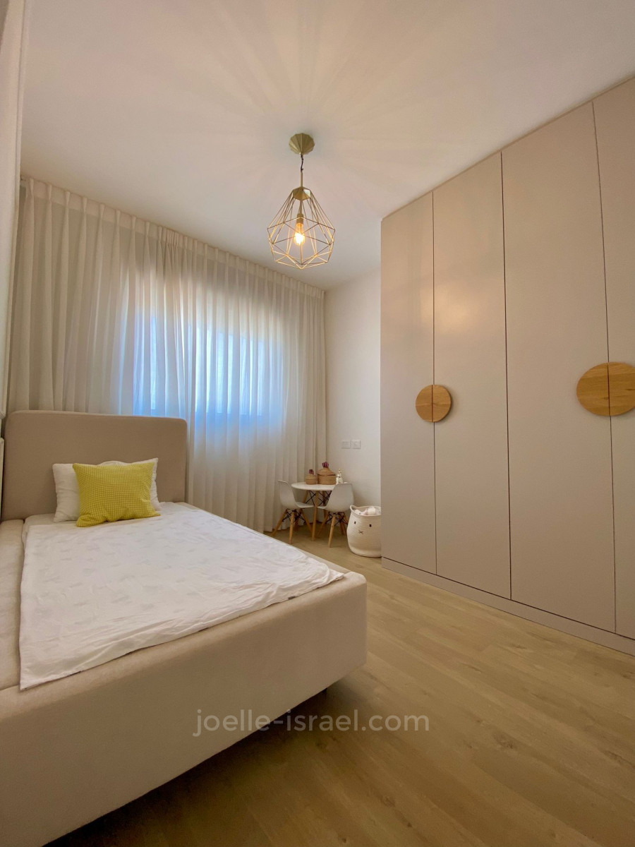 Apartamento 5 cômodos  Netanya Agamim 316-IBL-1714