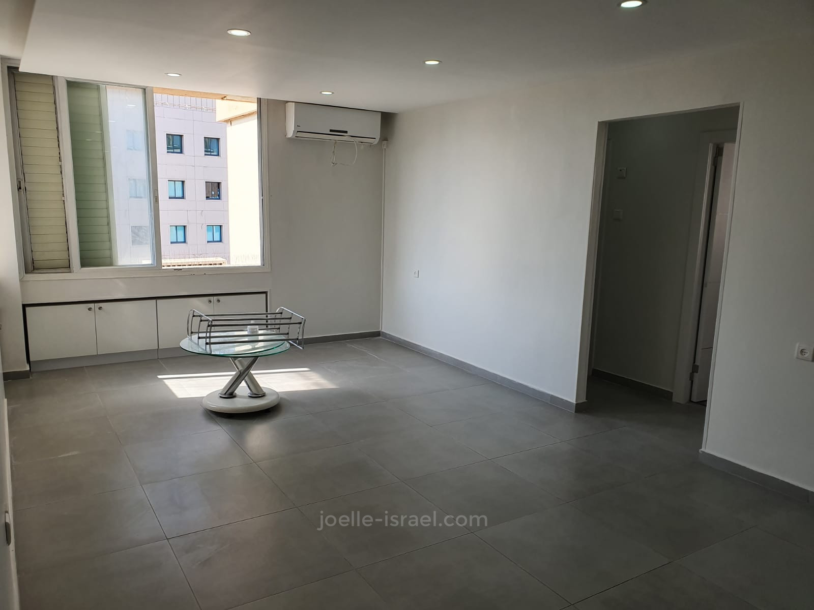 Apartamento 4 cômodos  Netanya Centro da cidade 316-IBL-1725