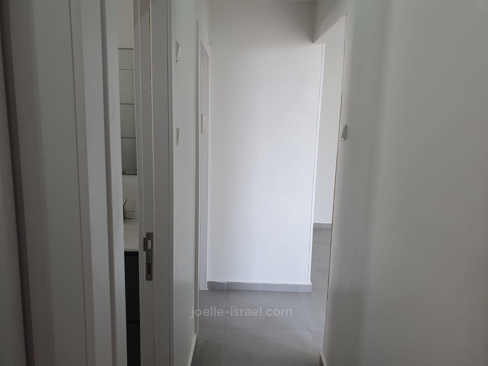 Apartamento 4 cômodos  Netanya Centro da cidade 316-IBL-1725