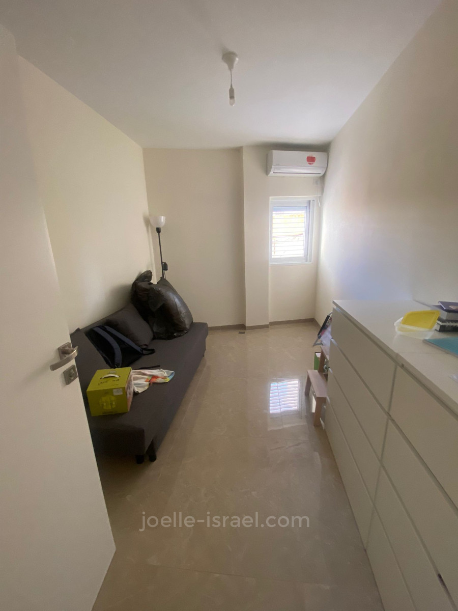 Apartamento 4 cômodos  Netanya Kikar 316-IBL-1729