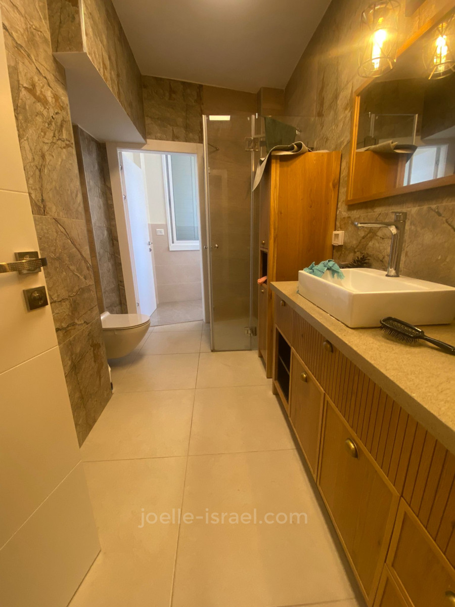 Apartamento 4 cômodos  Netanya Kikar 316-IBL-1729