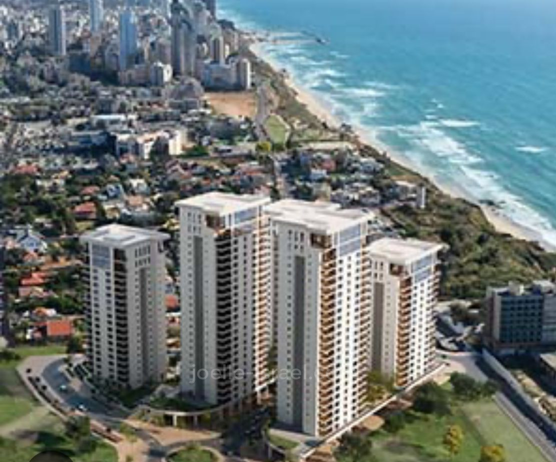 Cobertura 6 cômodos  Netanya Netanya 316-IBL-1740