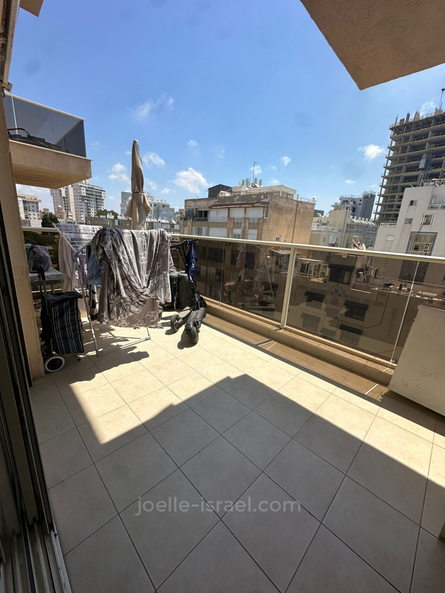 Apartamento 4 cômodos  Netanya Agamim 316-IBL-1741