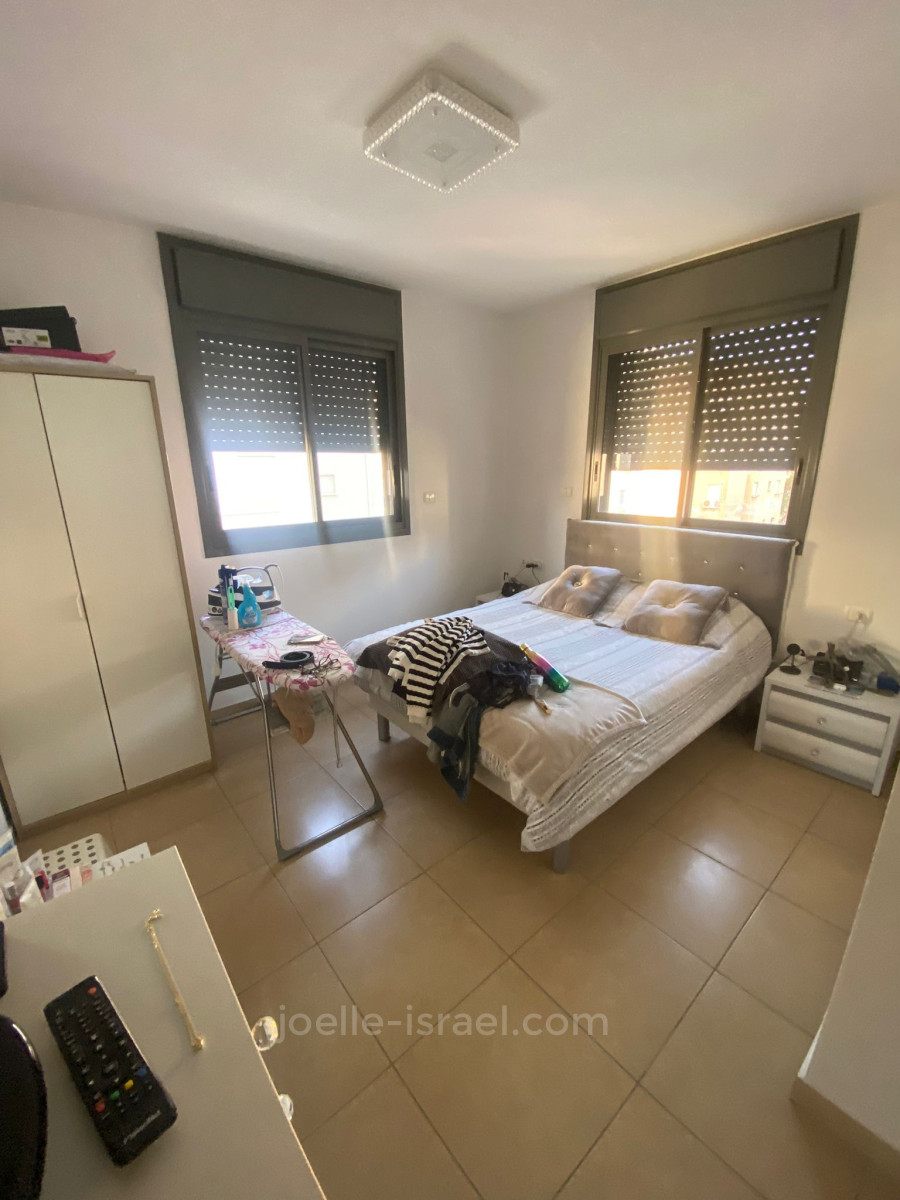 Apartamento 4 cômodos  Netanya Centro da cidade 316-IBL-1750