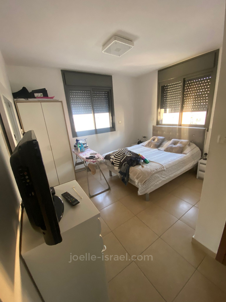 Apartamento 4 cômodos  Netanya Centro da cidade 316-IBL-1750