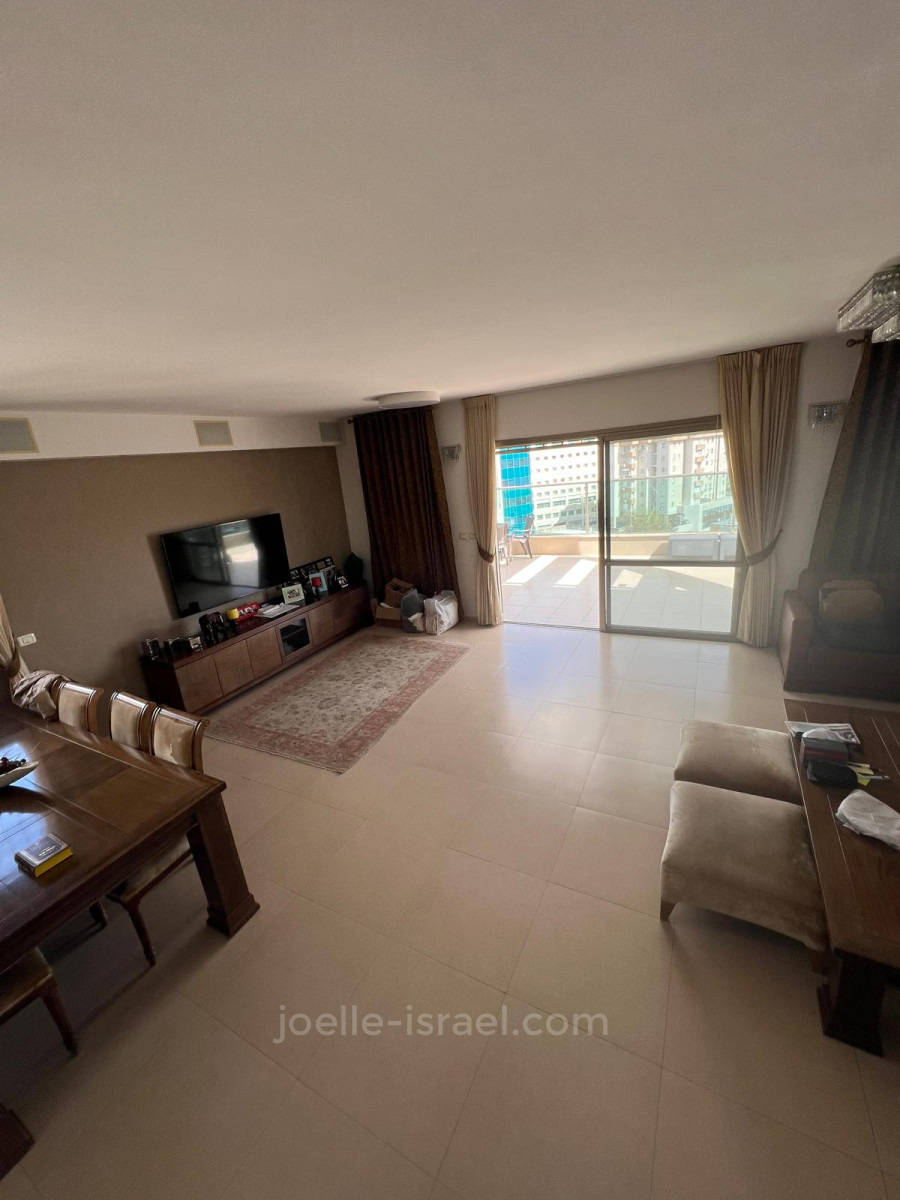 Cobertura 5 cômodos Netanya Kikar 316-IBL-1761