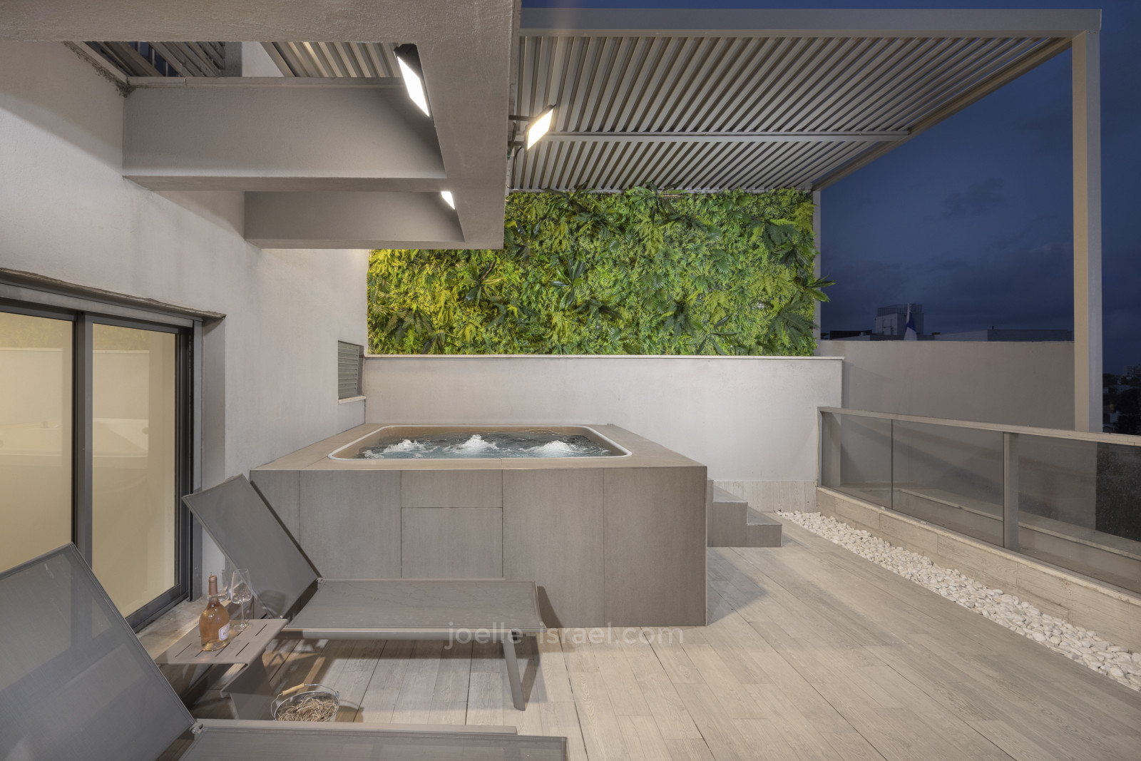 Duplex 5 cômodos Netanya Centro da cidade 316-IBL-1763