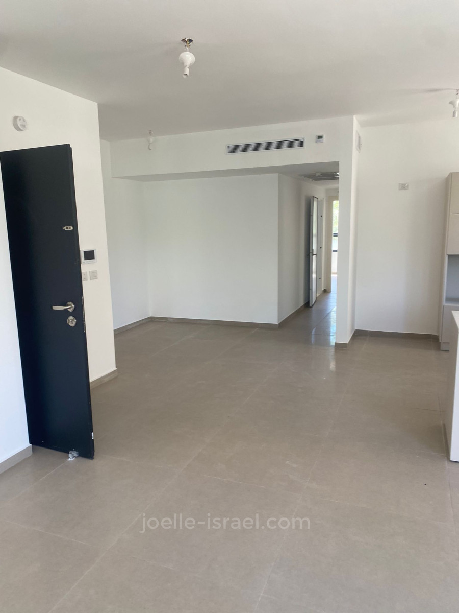 Apartamento 4 cômodos Netanya Kikar 316-IBL-1766