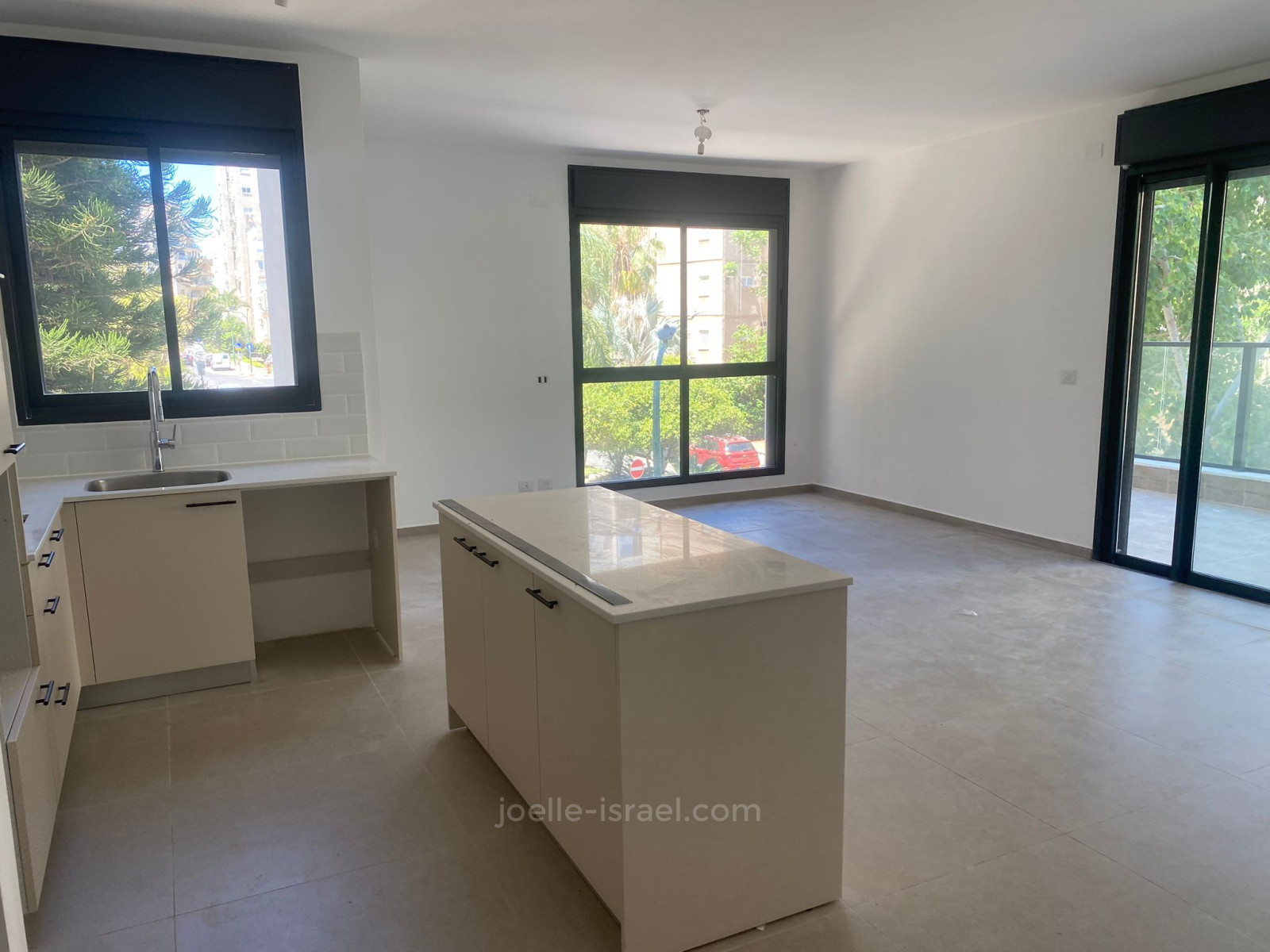 Apartamento 4 cômodos Netanya Kikar 316-IBL-1766