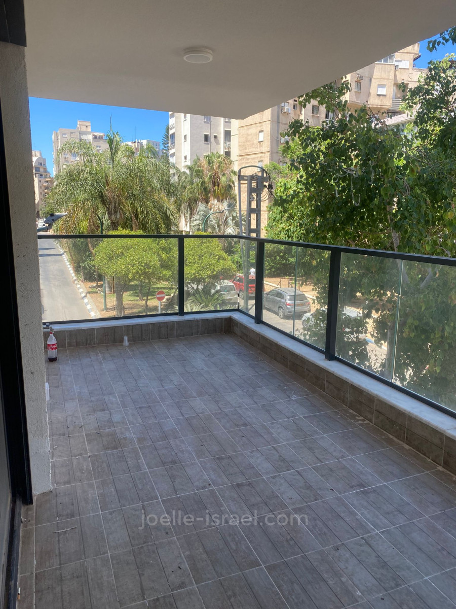 Apartamento 4 cômodos Netanya Kikar 316-IBL-1766