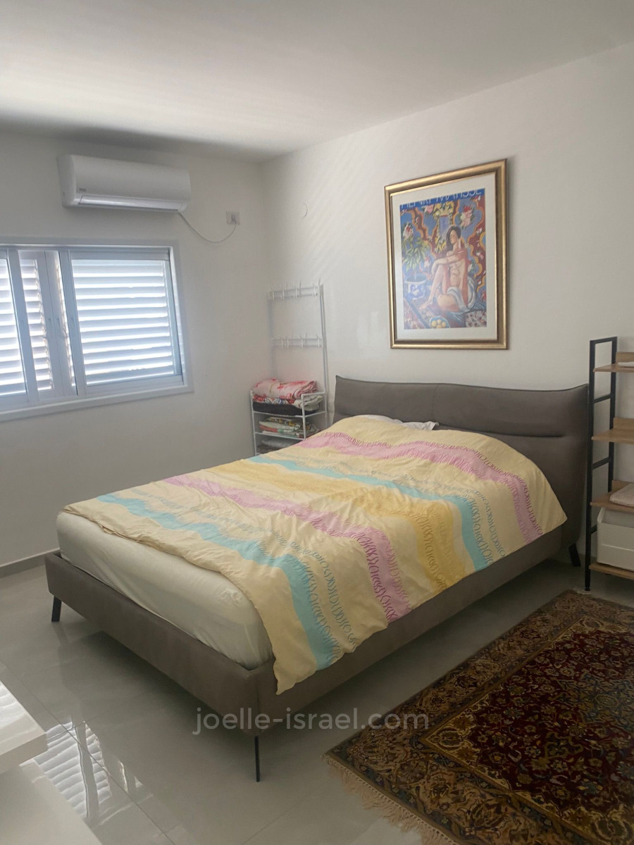 Apartamento 4 cômodos Netanya Centro da cidade 316-IBL-1768