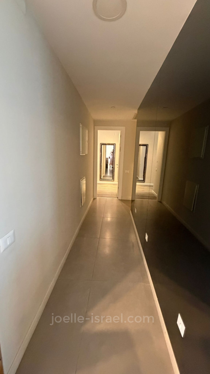 Apartamento 4 cômodos Netanya Kikar 316-IBL-1774
