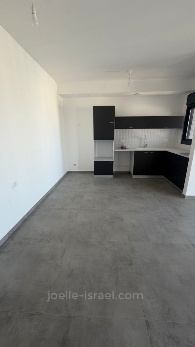 Casarão 4 cômodos Netanya Mar 316-IBL-1776