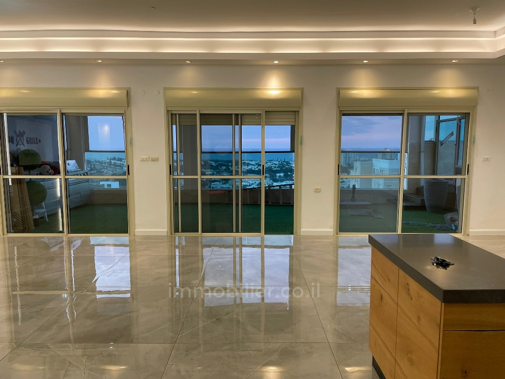 Cobertura 5 cômodos Ashdod Tet Zain 342-IBL-1172