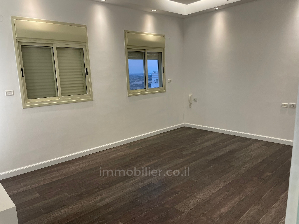 Cobertura 5 cômodos Ashdod Tet Zain 342-IBL-1172