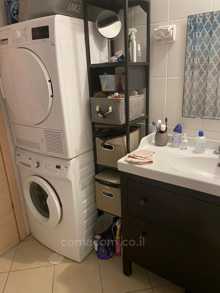 Apartamento 3 cômodos  Tel Aviv Florentine 342-IBL-6168