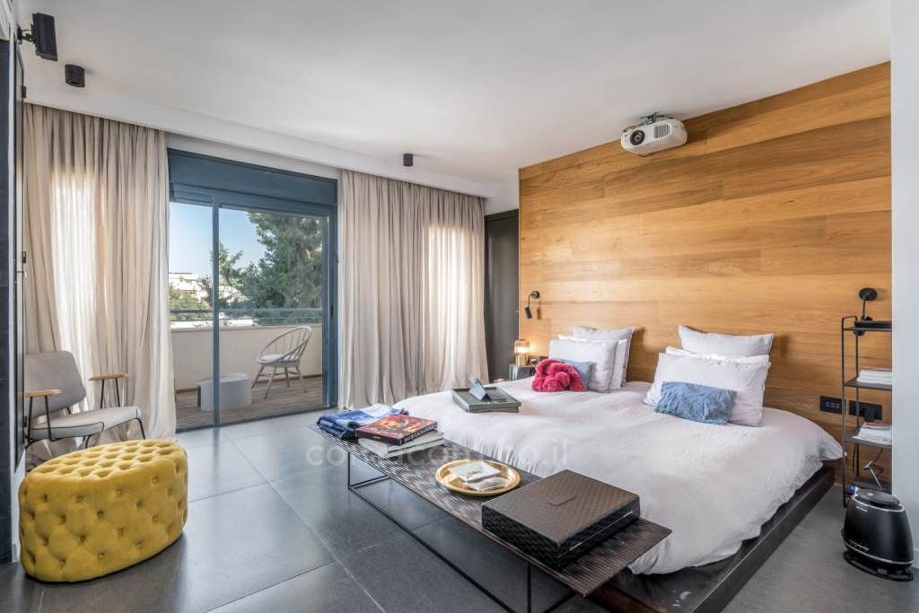 Duplex-Cobertura 5 cômodos  Tel Aviv Shenkin 342-IBL-6210