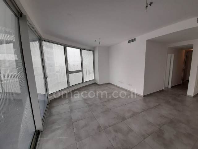 Apartamento 5 cômodos  Tel Aviv Lev Tel-Aviv 342-IBL-6285