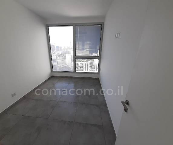 Apartamento 5 cômodos  Tel Aviv Lev Tel-Aviv 342-IBL-6285