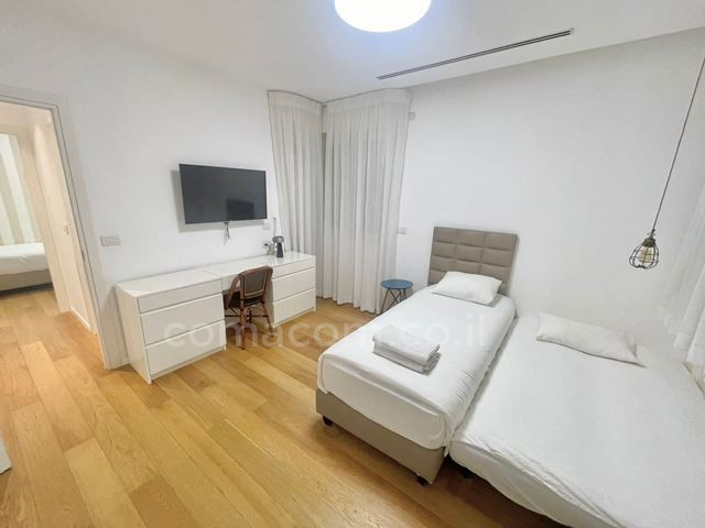 Apartamento 4 cômodos  Tel Aviv Lev Tel-Aviv 342-IBL-6287