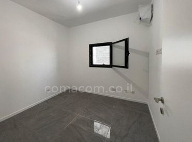 Apartamento 4 cômodos  Bat yam Bat yam 342-IBL-6323