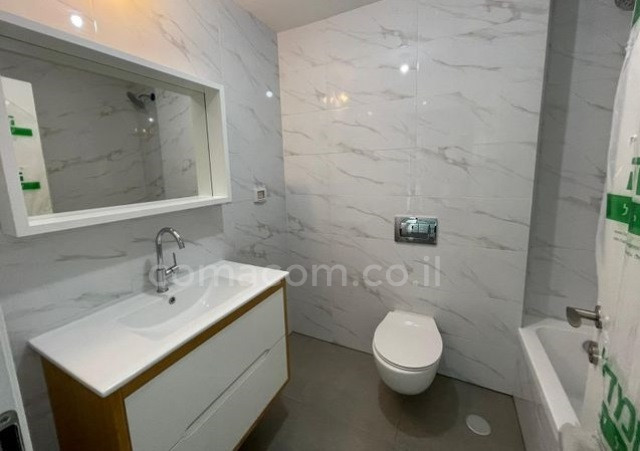 Apartamento 4 cômodos  Bat yam Bat yam 342-IBL-6323