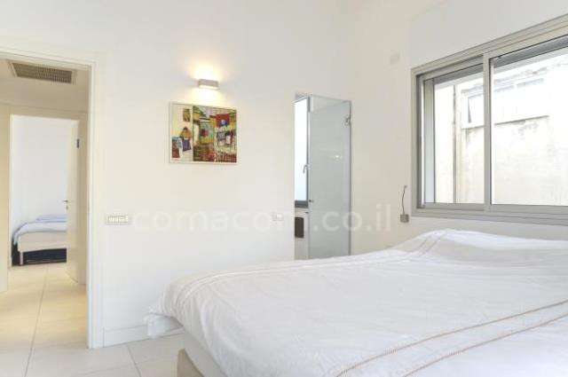 Apartamento 3 cômodos  Tel Aviv Centro da cidade 342-IBL-6451