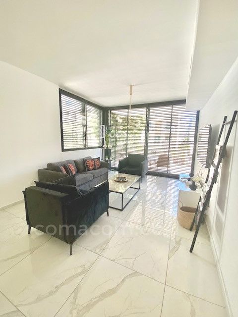 Apartamento 3 cômodos  Tel Aviv Lev Tel-Aviv 342-IBL-6469