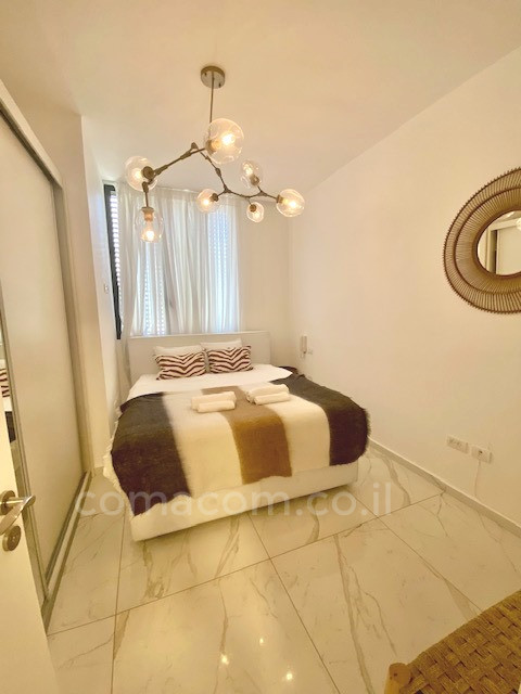 Apartamento 3 cômodos  Tel Aviv Lev Tel-Aviv 342-IBL-6469