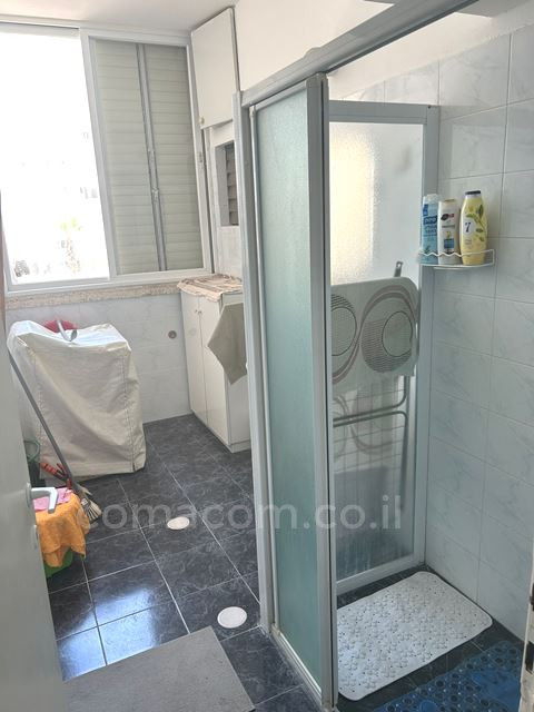 Apartamento 4 cômodos  Bat yam Bat yam 342-IBL-6487