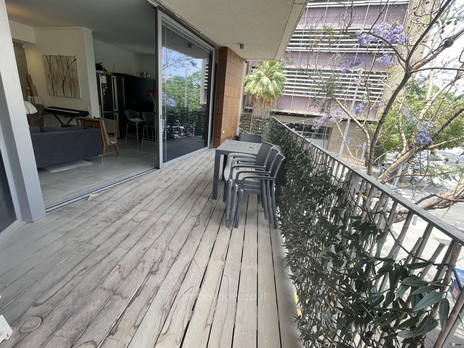 Apartamento 3 cômodos  Tel Aviv Rothshild 357-IBL-1494