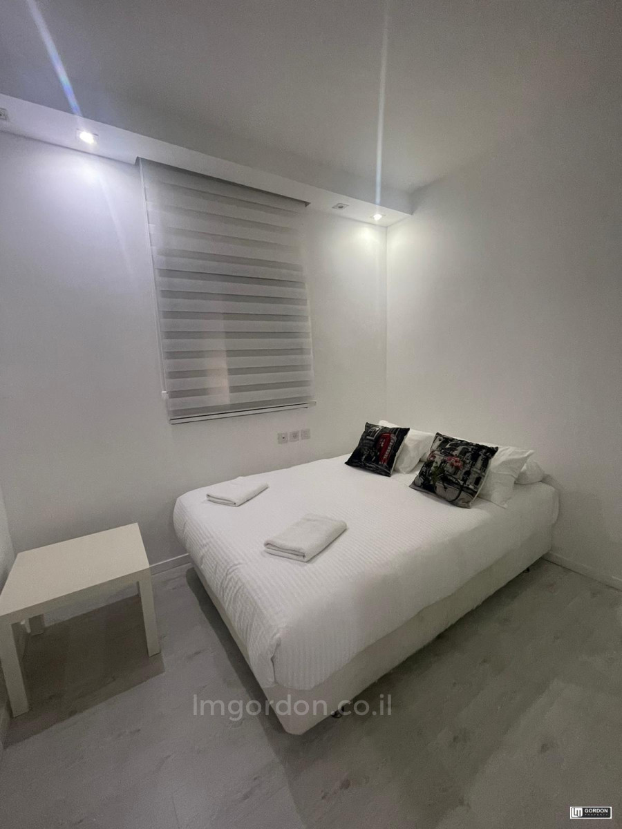 Apartamento 3 cômodos  Tel Aviv Kerem Hatemanim 357-IBL-1507