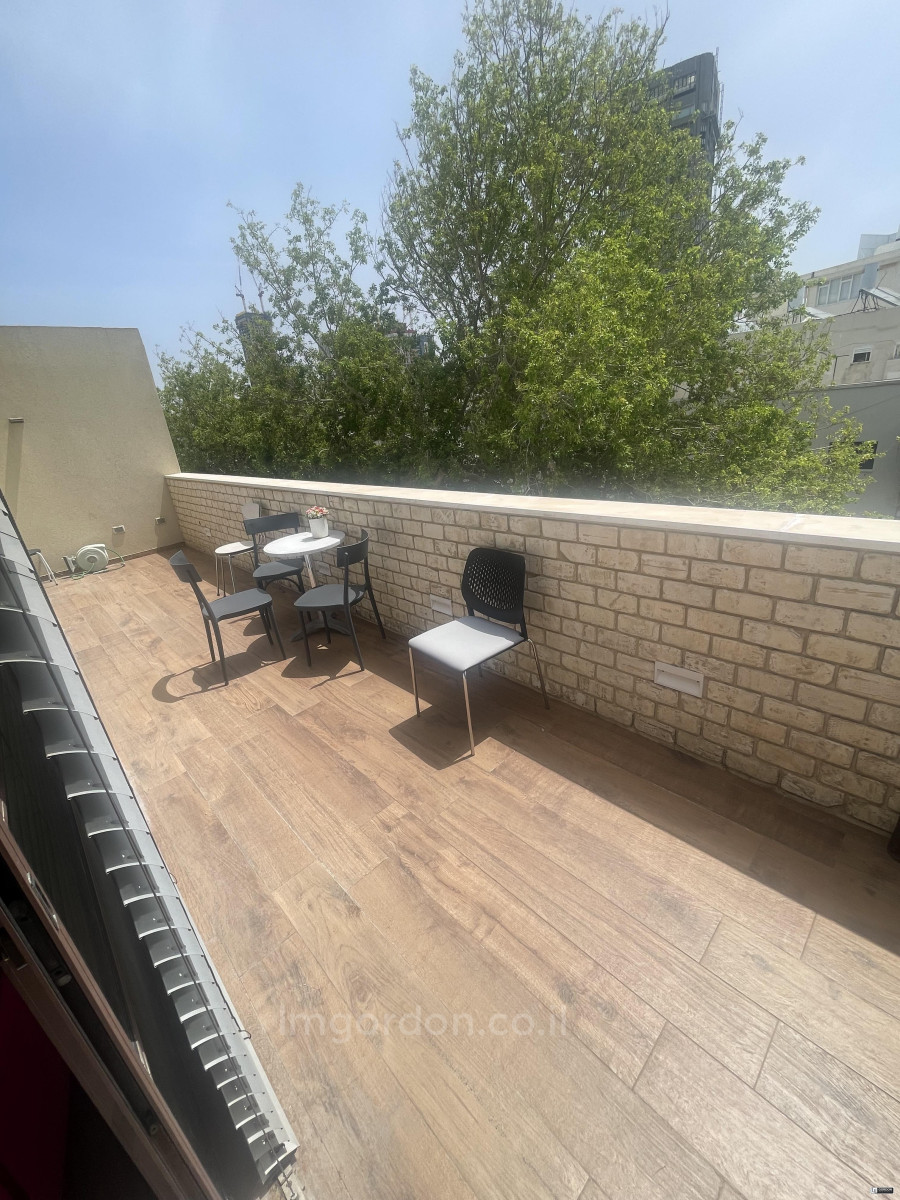 Apartamento 3 cômodos  Tel Aviv Primeira linha de mar 357-IBL-1517