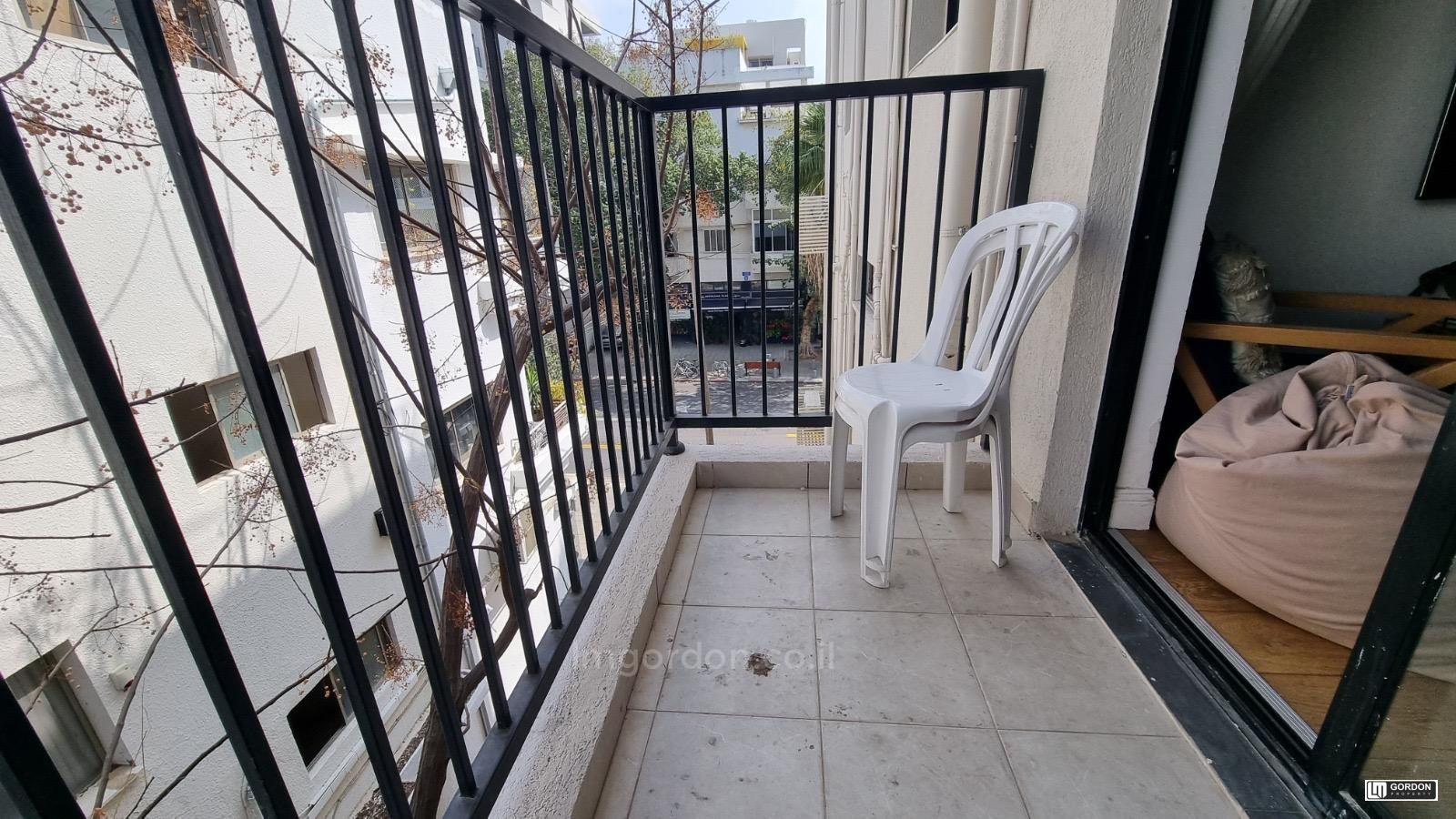 Apartamento 3 cômodos  Tel Aviv Centro da cidade 357-IBL-1519