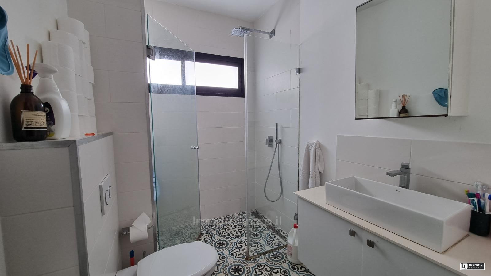 Apartamento 3 cômodos  Tel Aviv Centro da cidade 357-IBL-1519