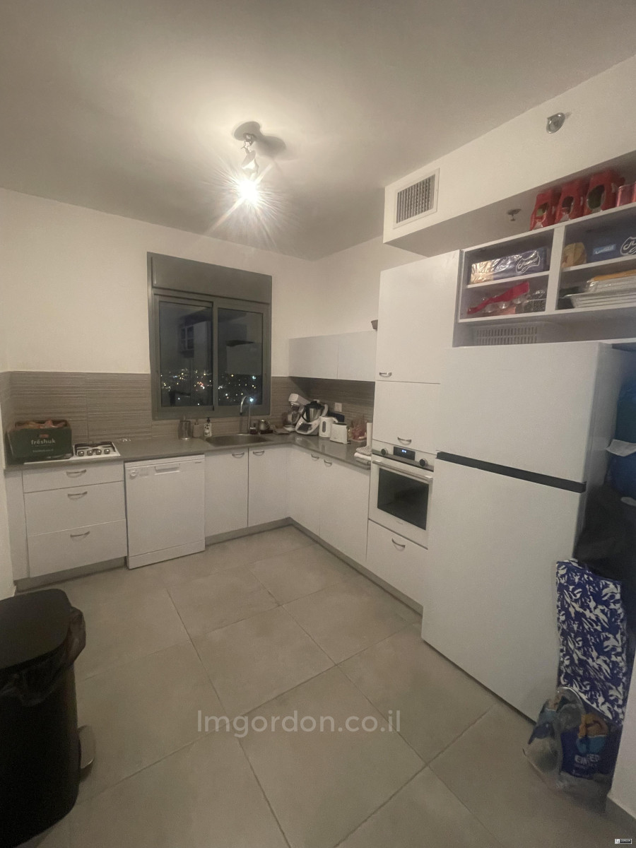 Apartamento 4 cômodos  Tel Aviv Yad Eliyahou 357-IBL-1520