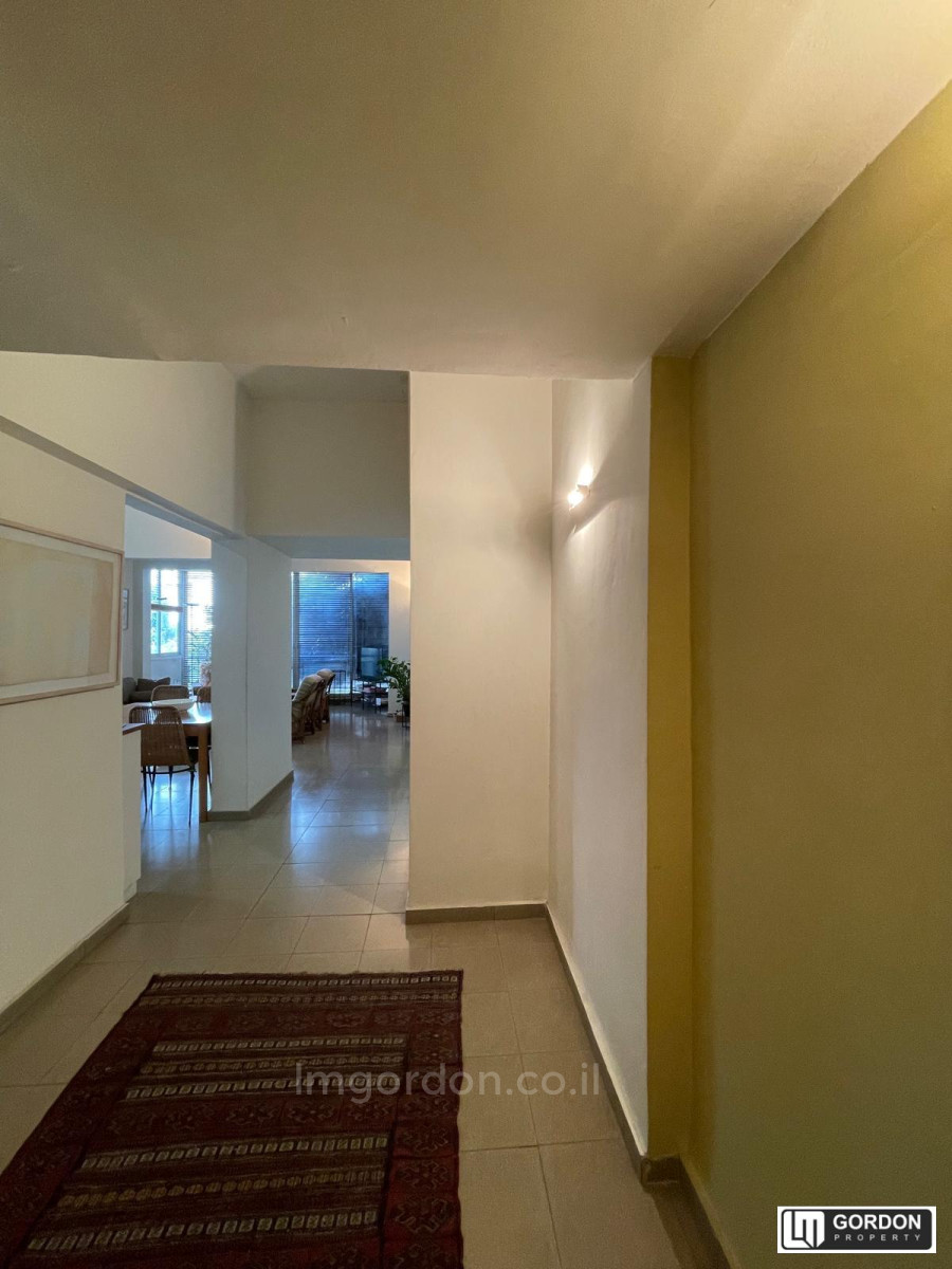 Apartamento 3 cômodos  Tel Aviv Primeira linha de mar 357-IBL-1524