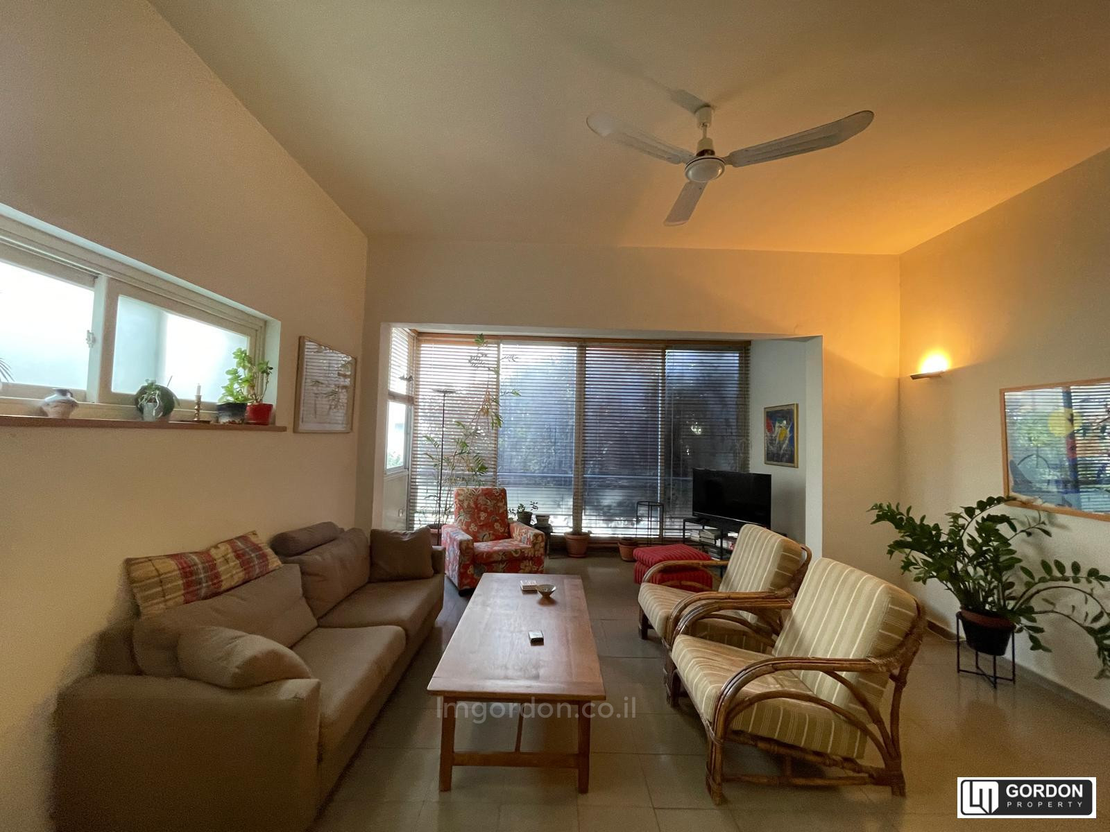 Apartamento 3 cômodos  Tel Aviv Primeira linha de mar 357-IBL-1524