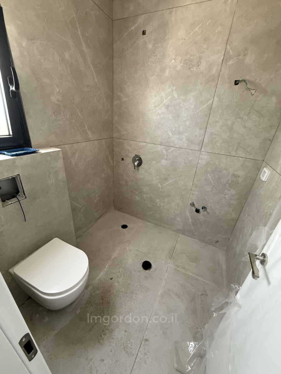 Cobertura 5 cômodos Tel Aviv Região marítima 357-IBL-1562