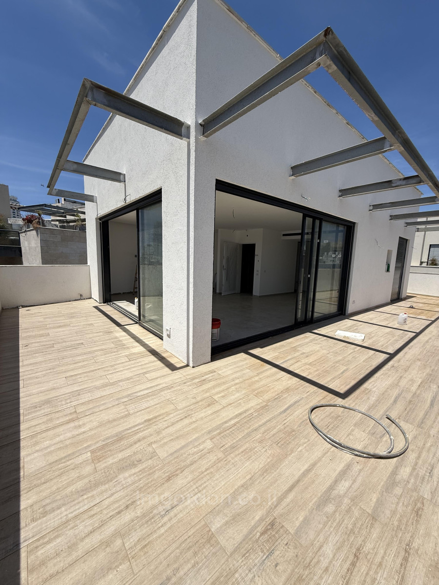 Cobertura 5 cômodos Tel Aviv Região marítima 357-IBL-1562