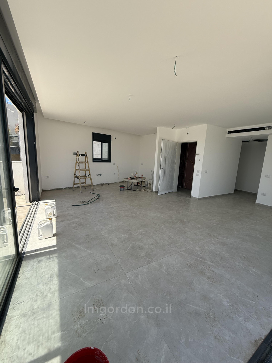 Cobertura 5 cômodos Tel Aviv Região marítima 357-IBL-1562