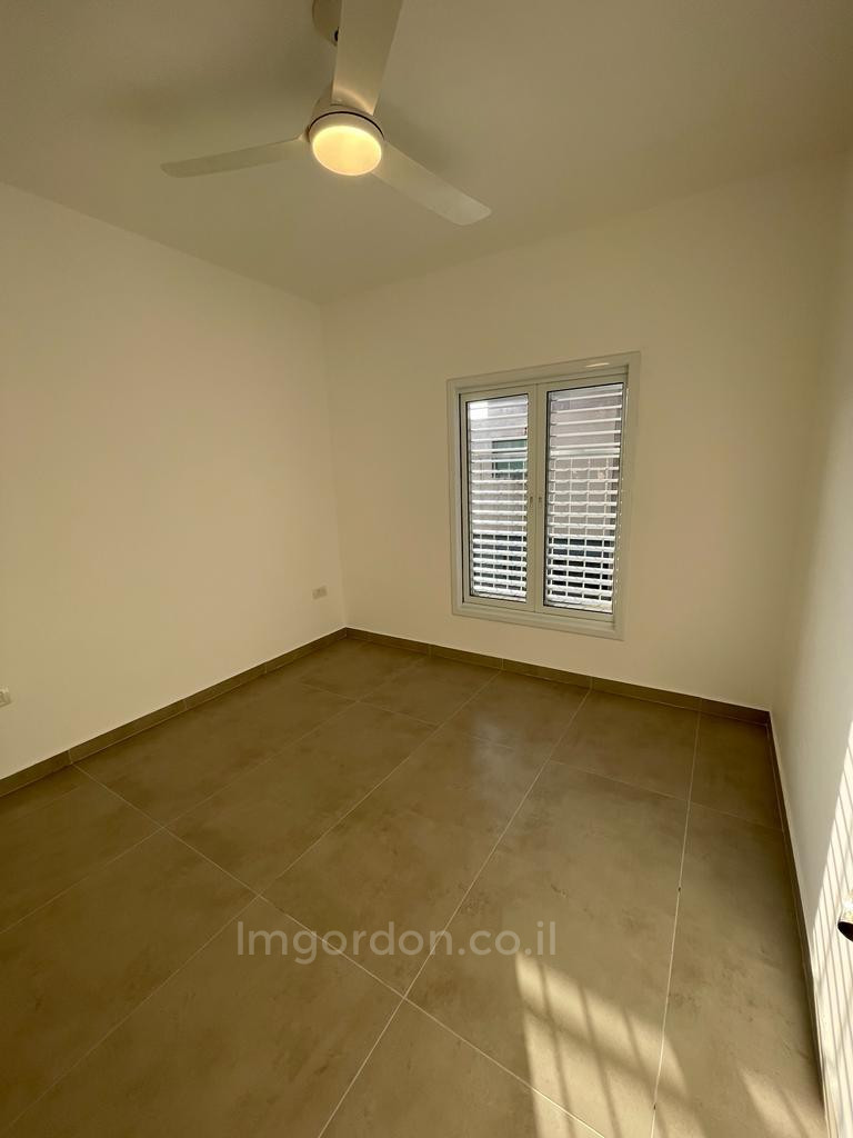 Apartamento 3 cômodos Tel Aviv Região marítima 357-IBL-1575