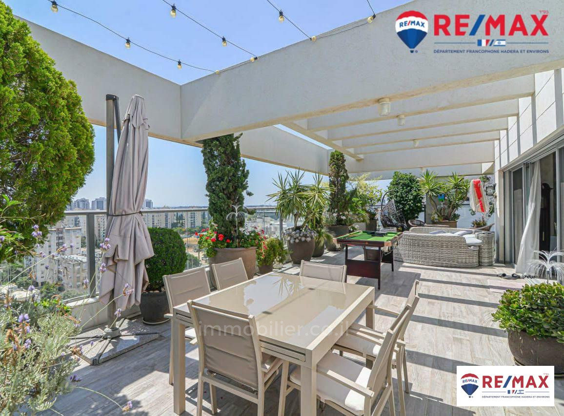 Cobertura 5 cômodos Hadera Centro da cidade 379-IBL-370