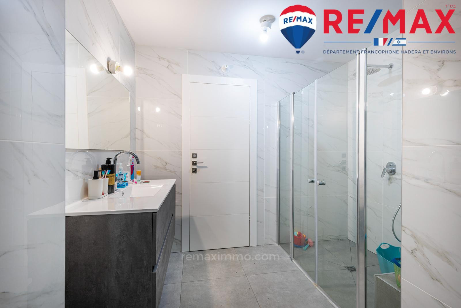 Apartamento 4 cômodos Hadera Ein a Yam 379-IBL-410