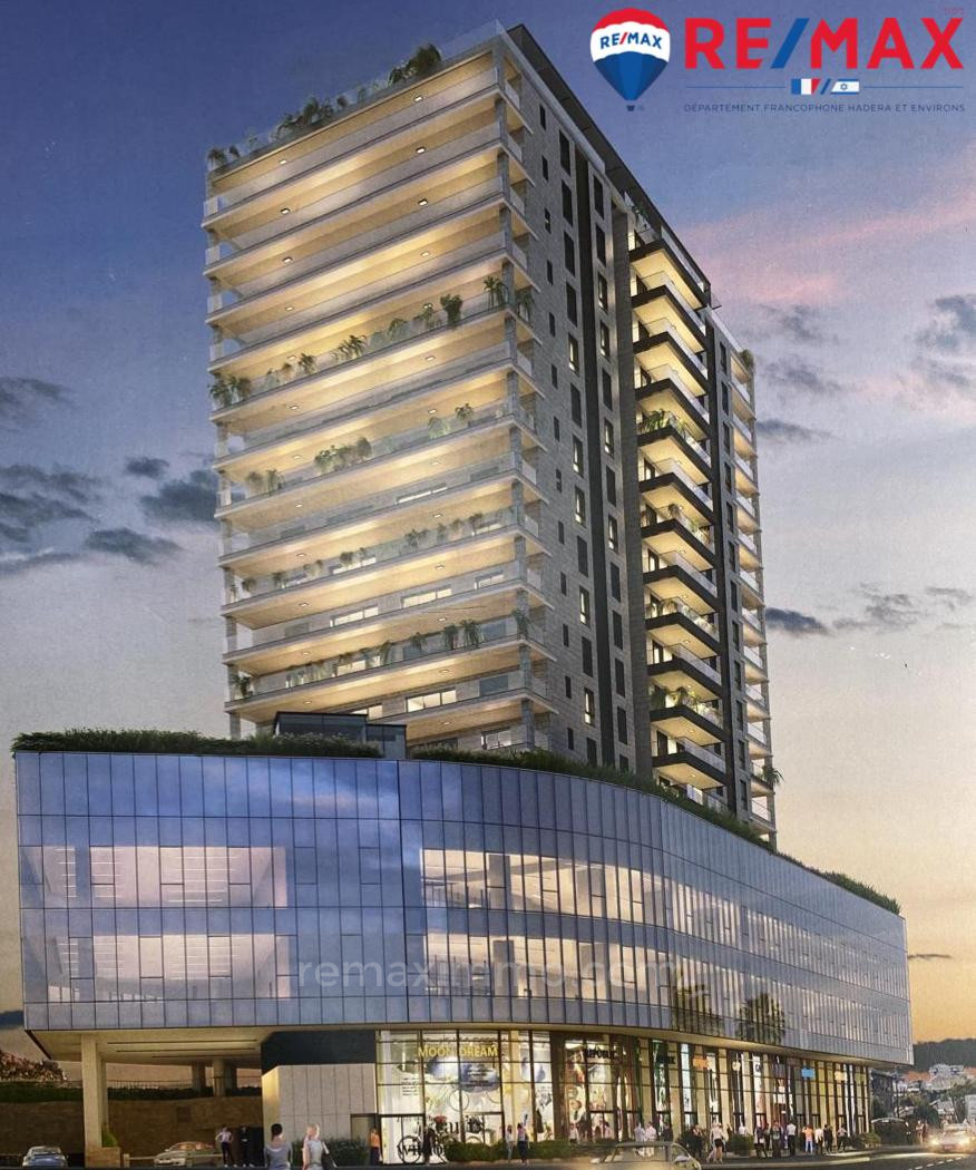 Apartamento 4 cômodos Hadera Centro da cidade 379-IBL-425