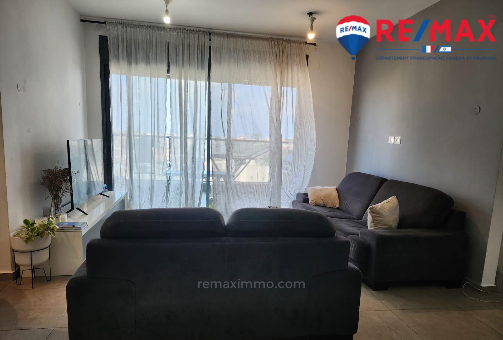 Apartamento 4 cômodos Hadera Centro da cidade 379-IBL-426