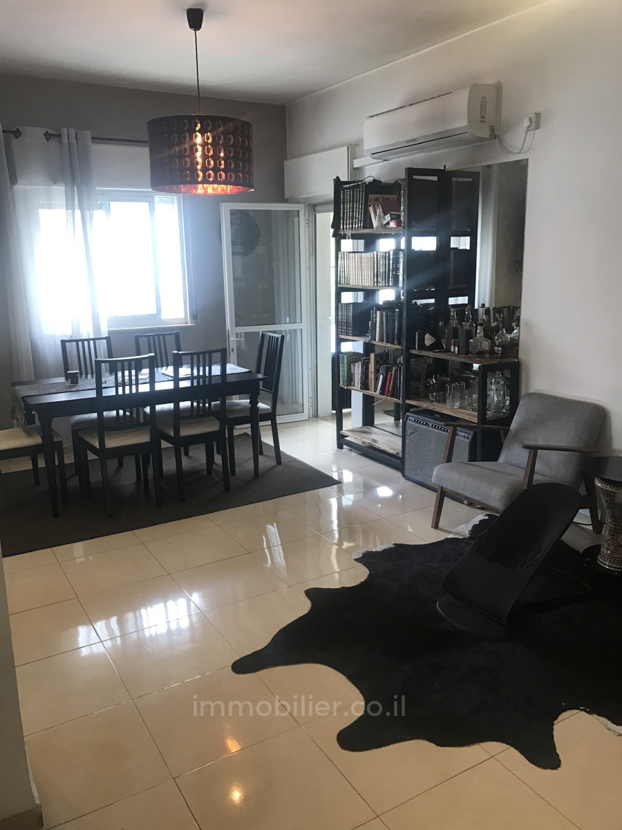 Apartamento 3 cômodos  Jerusalém Rehavia 424-IBL-281