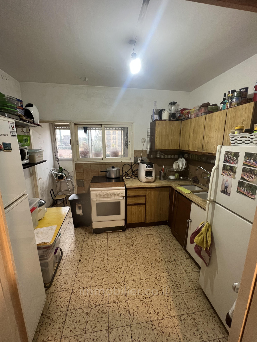 Apartamento 3 cômodos  Jerusalém Centro da cidade 424-IBL-290